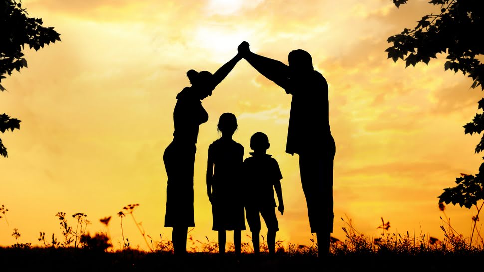 familia-algo-que-nao-vem-do-homem-html.jpg